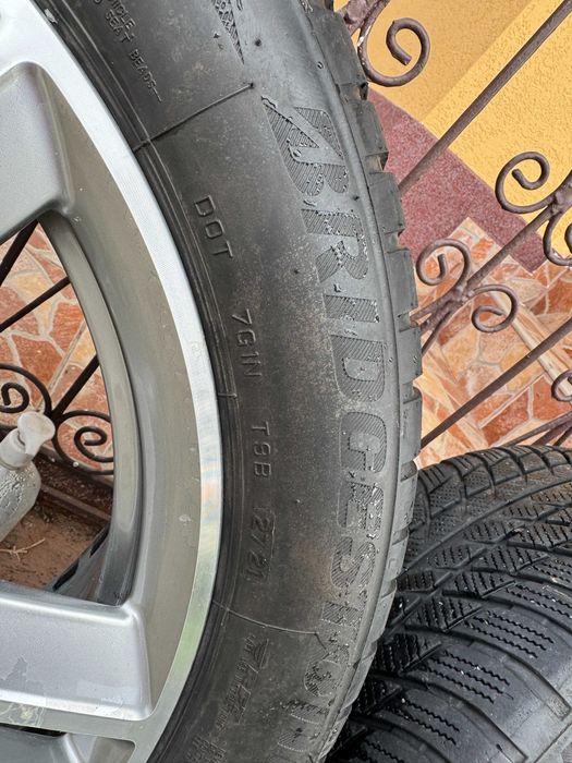 Jante/Roti BMW 570 M X1 F48, X2 F39 de iarna 225/50/18 Bridgestone LM