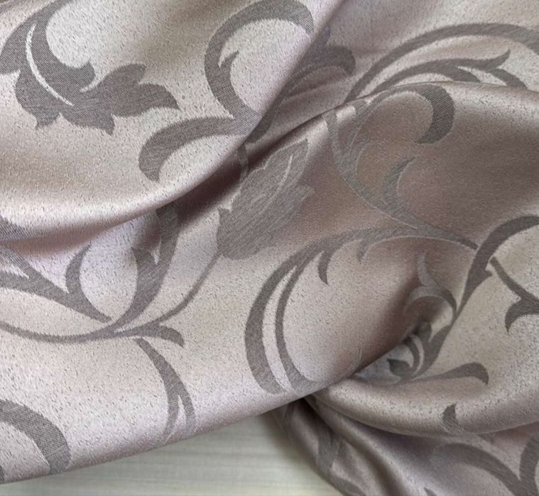 Завеси перел от рози