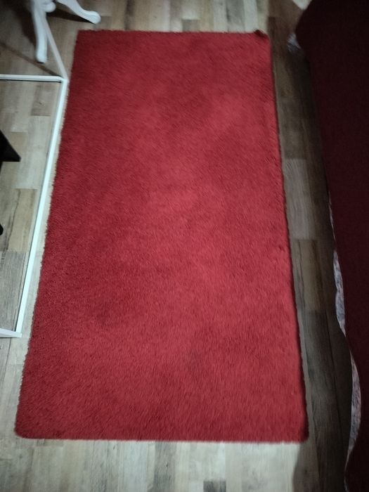 Covor roșu de la Ikea