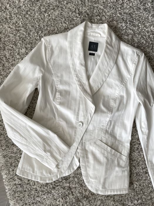 Armani Exchange бяло сако S размер