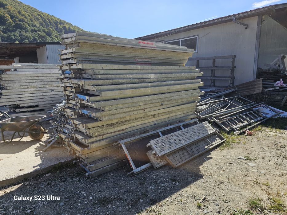 Inchiriez schele metalice