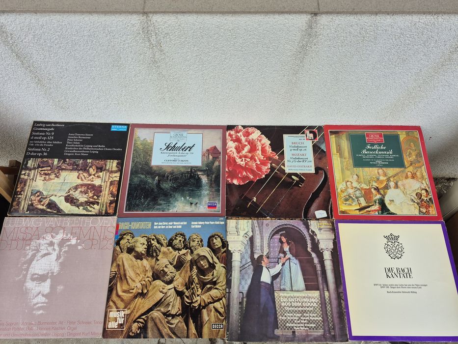 Vând 150LP Discuri Vinil colectie muzica clasica compozitori celebrii