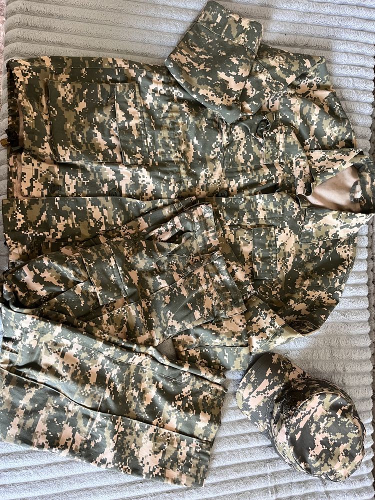Продам военную форму