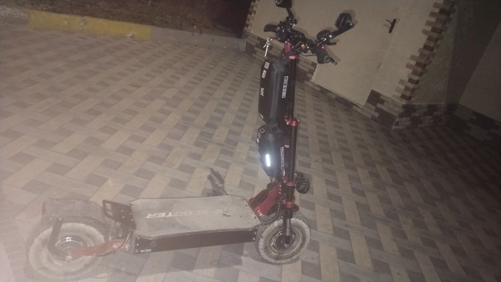 Электросамокат E-SCOOTER