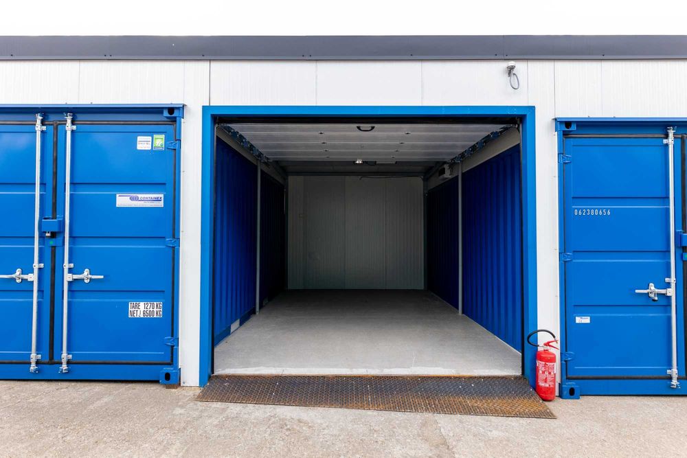 Oferă Black Friday -1 lună gratis-Container, Garaj sau Boxă Depozitare