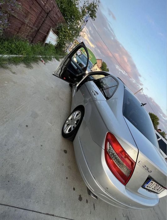 Mercedes benz c250