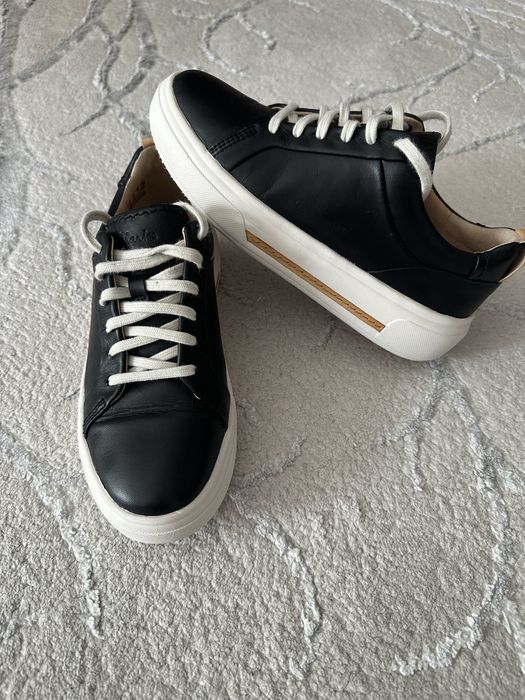 Sneakers din piele Clarks