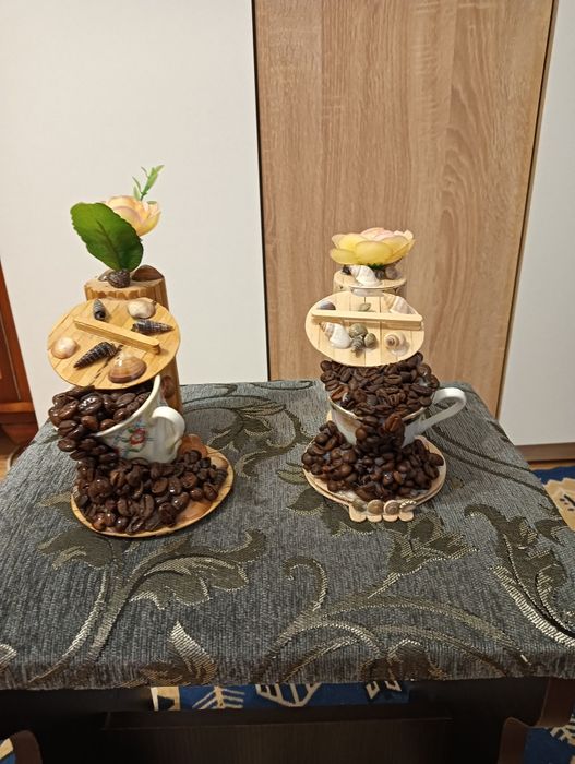 Vând obiecte de decor