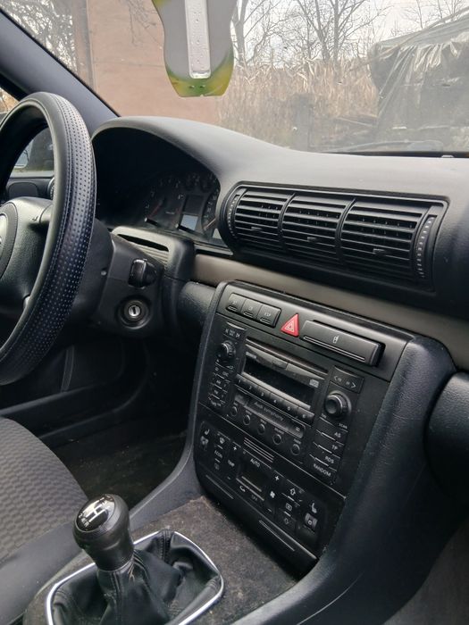 Vând Audi a4 B5 1.6 benzina