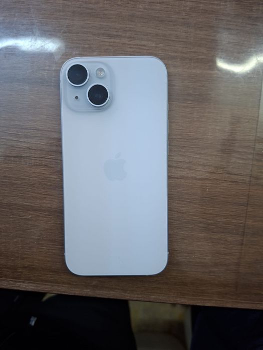 Vand  iphone 15  în stare foarte bună