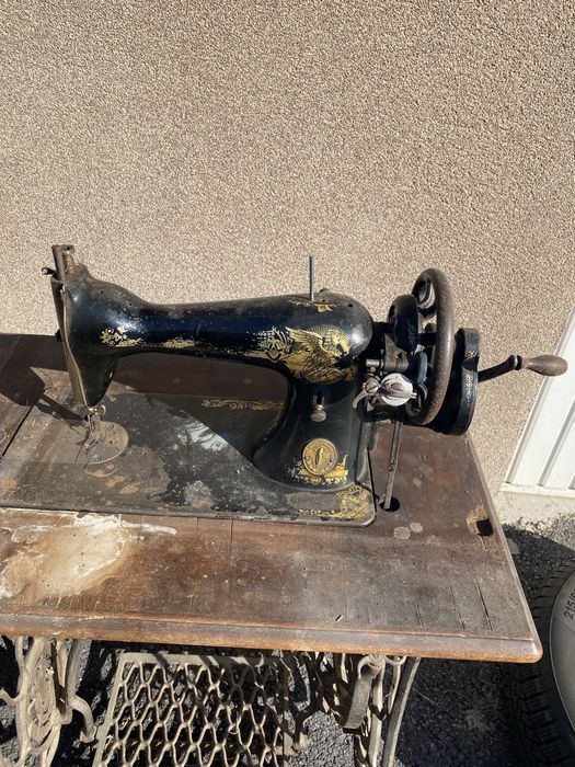 Шевна машина Singer