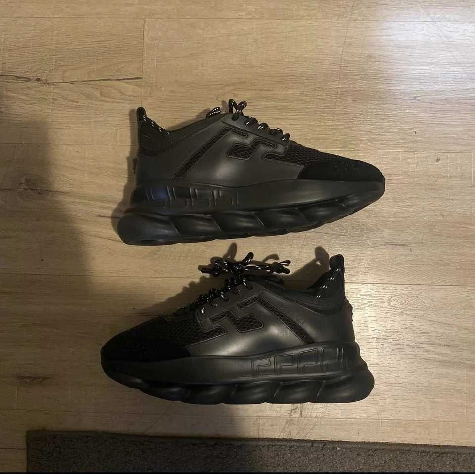 Versace Chain Reaction Black