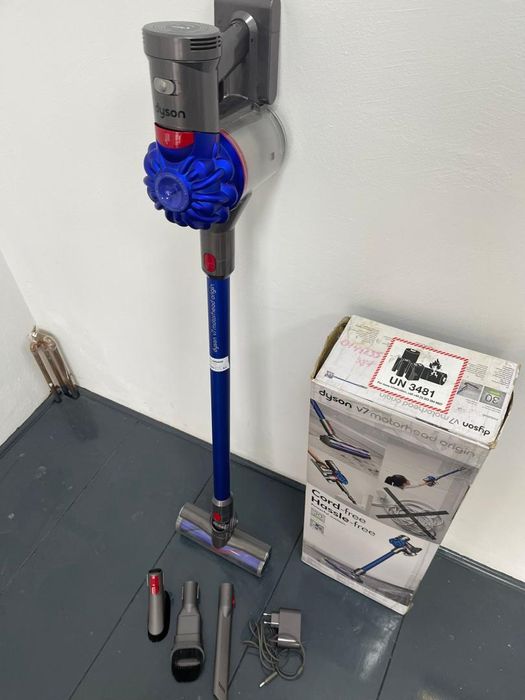Aspirator vertical Dyson V7 Motorhead Origin, 350 W, 21.6V, -A-