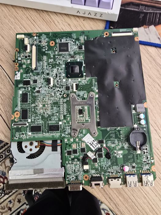 Комплект плата Lenovo ideapad z580 + i3-530 + 2x2 гб ddr3