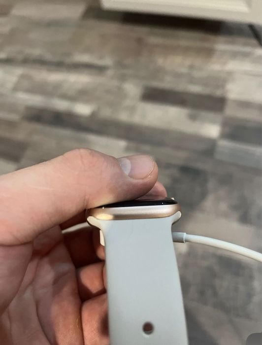 Apple watch se 1 поколения
