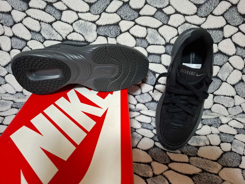 Маратонки Найк Nike Uplift SC 135 лева/ 69.02 €