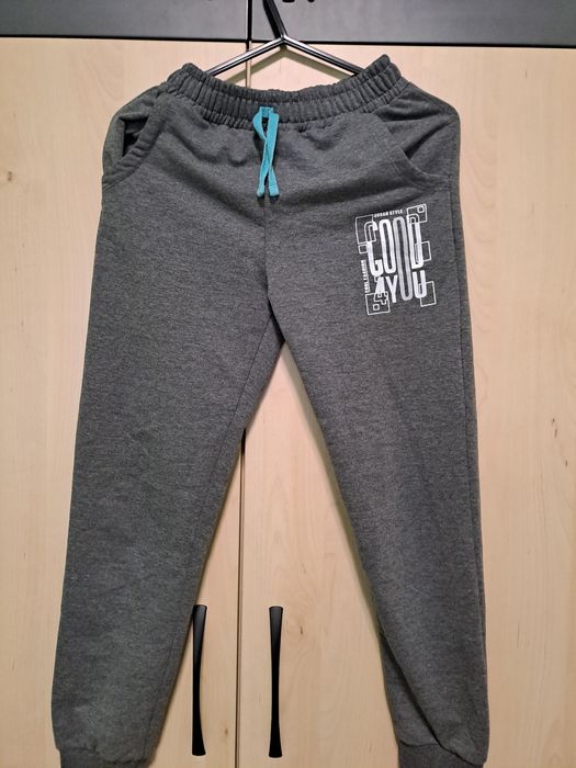 Долнища и ватирани блузи