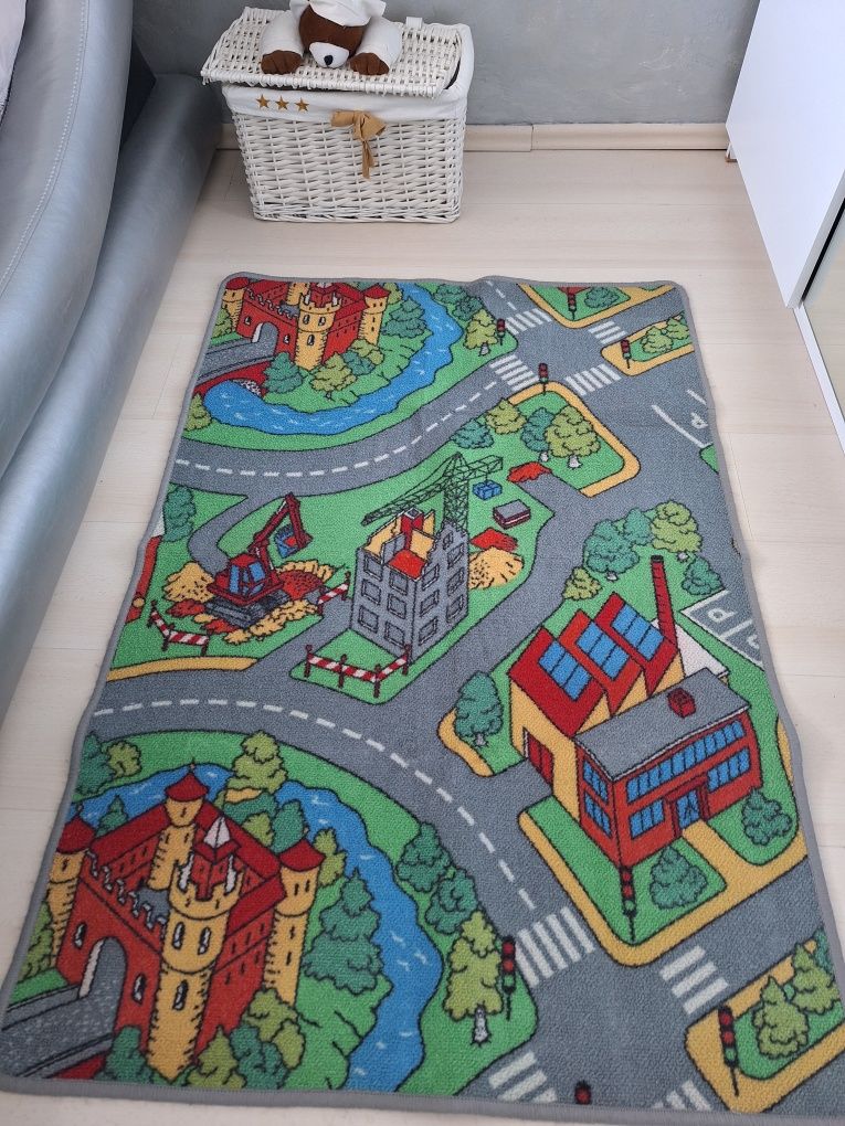 Детски килим за игра