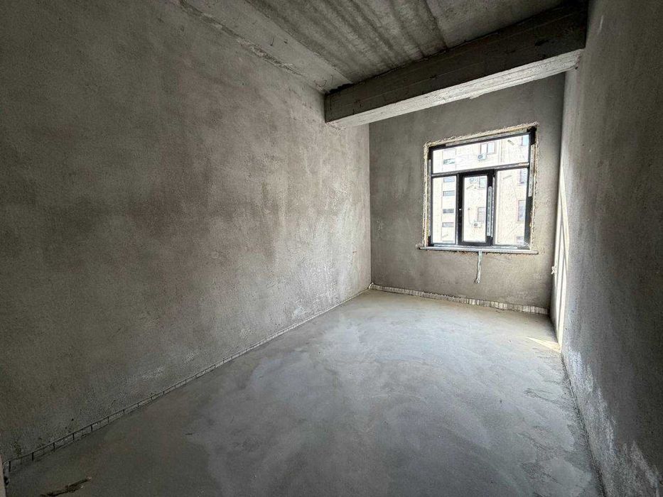 Продаётся 3х комн квартира на 4 этаже Ор-р  Файзобод мечеть