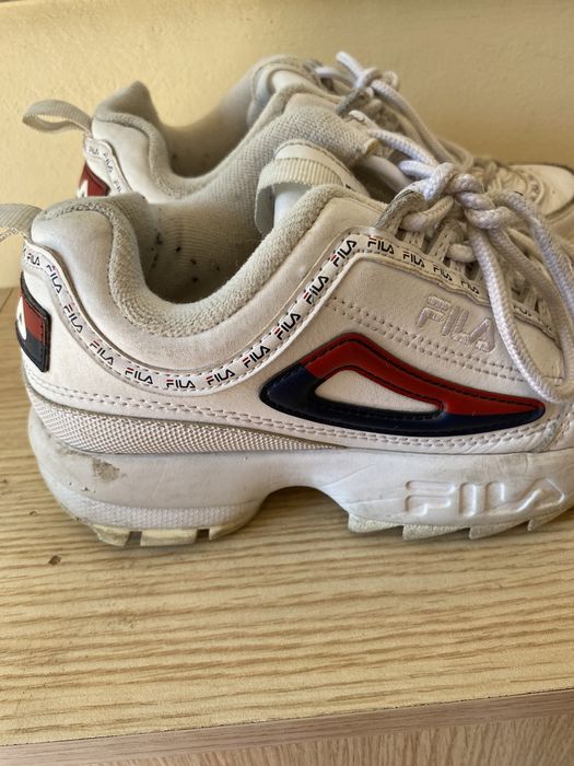 Бели детски маратонки Fila