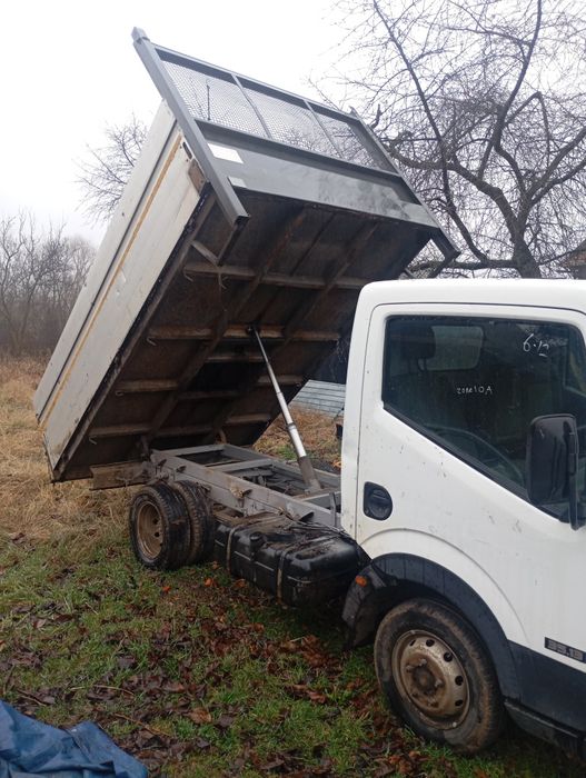 Nissan cabstar 2.5 tdi