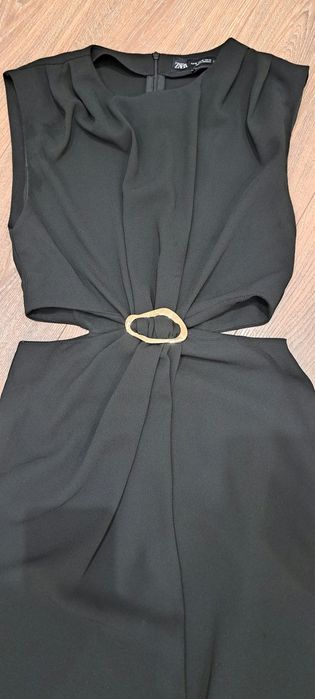 Официална рокля на Zara