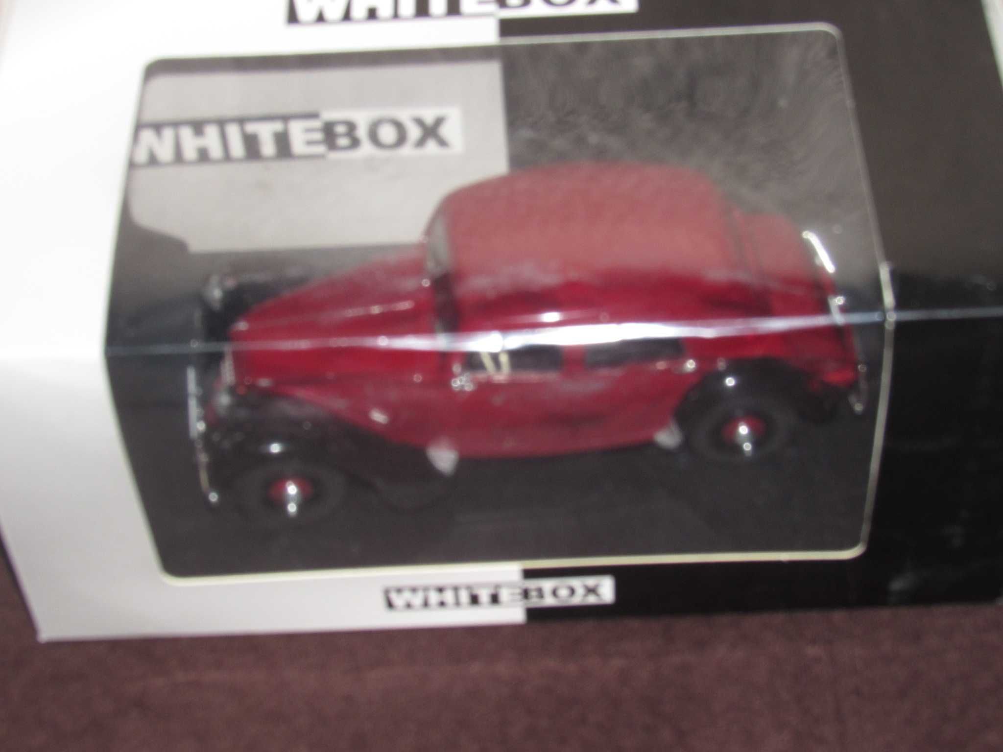 1/24 WhiteBox - Citroen Mehari, Citroen Traction 2 модела