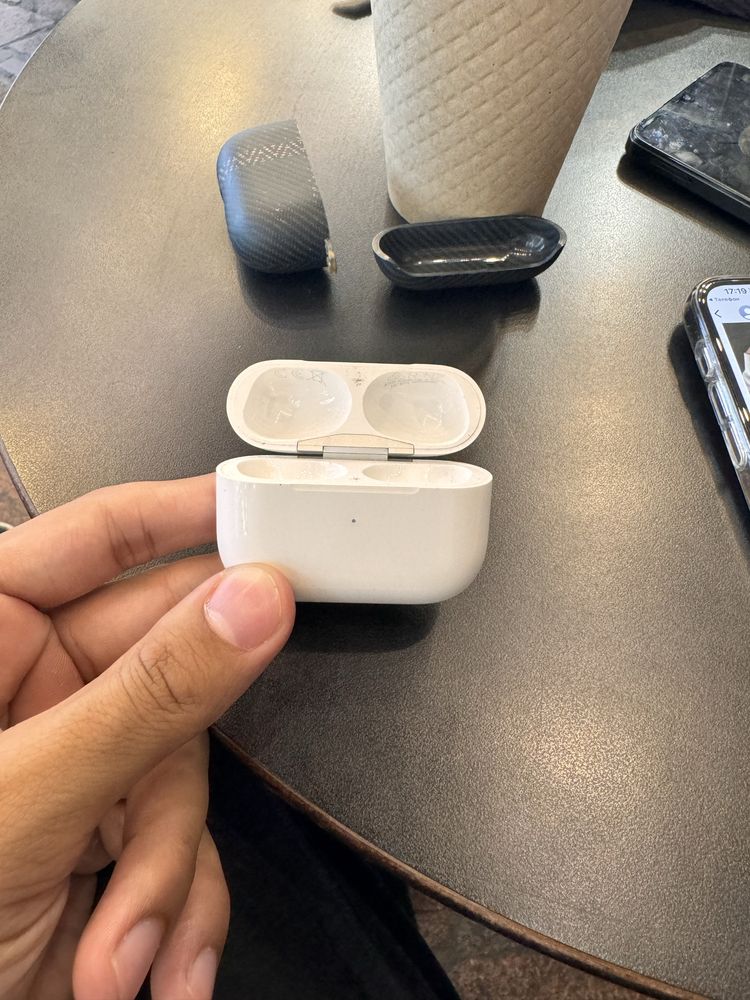 Коробка от AirPods Pro (2nd generation)