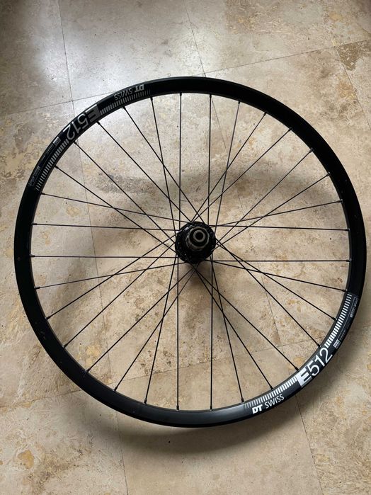 Roata MTB 27,5 Janta DT Swiss E512 25mm, butuc Novatec disc, caseta HG
