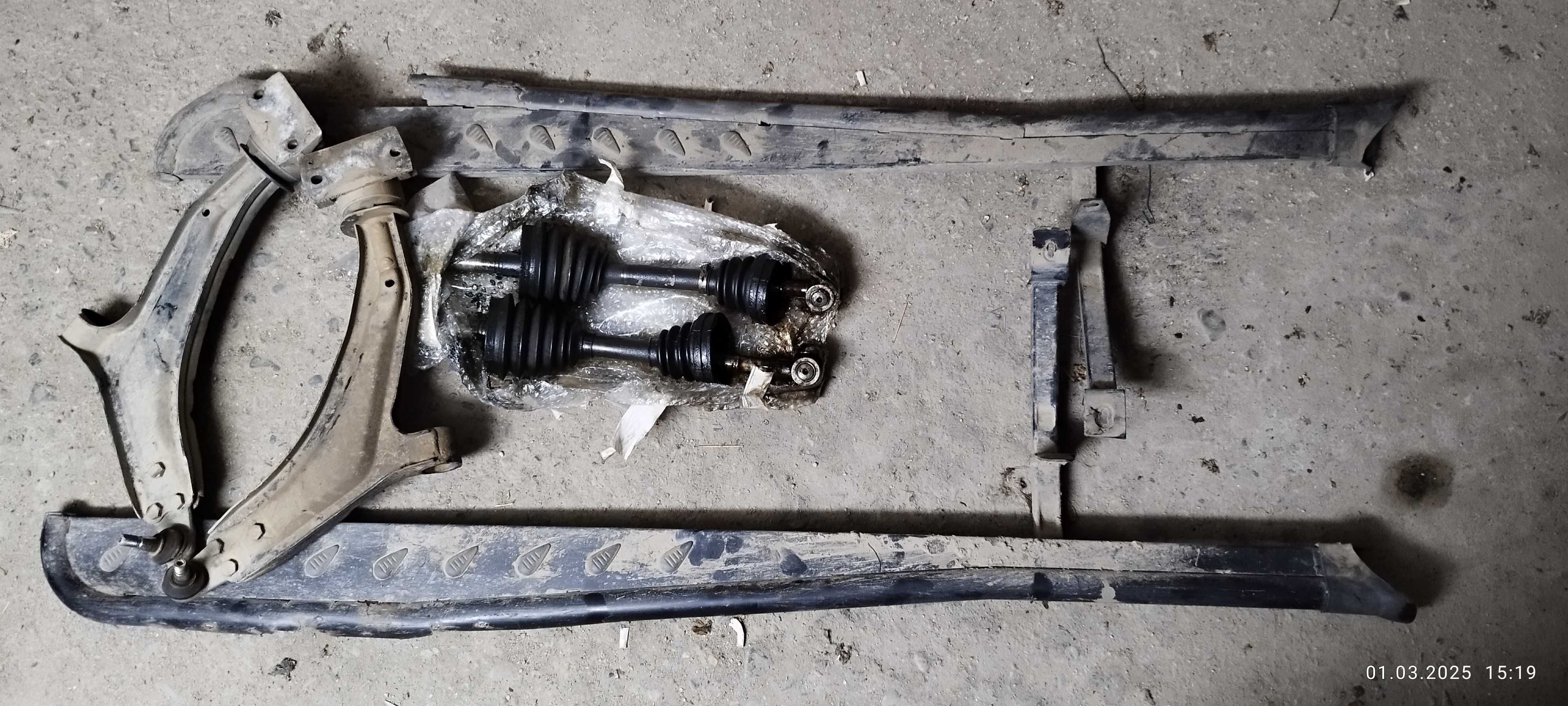 Втора ръка части за land rover Freelander 2000g