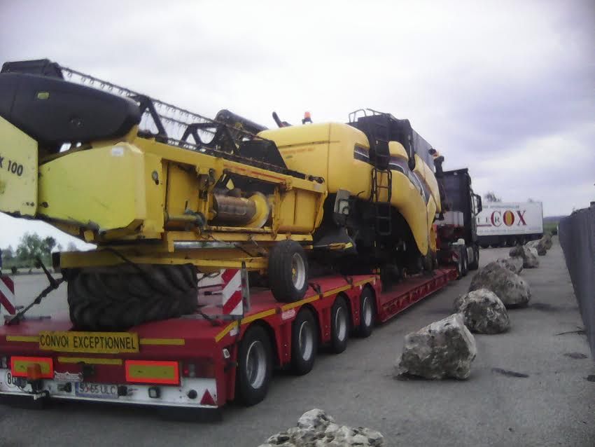 Transport Utilaje.Transport Combine si utilaje Transport Tractoare