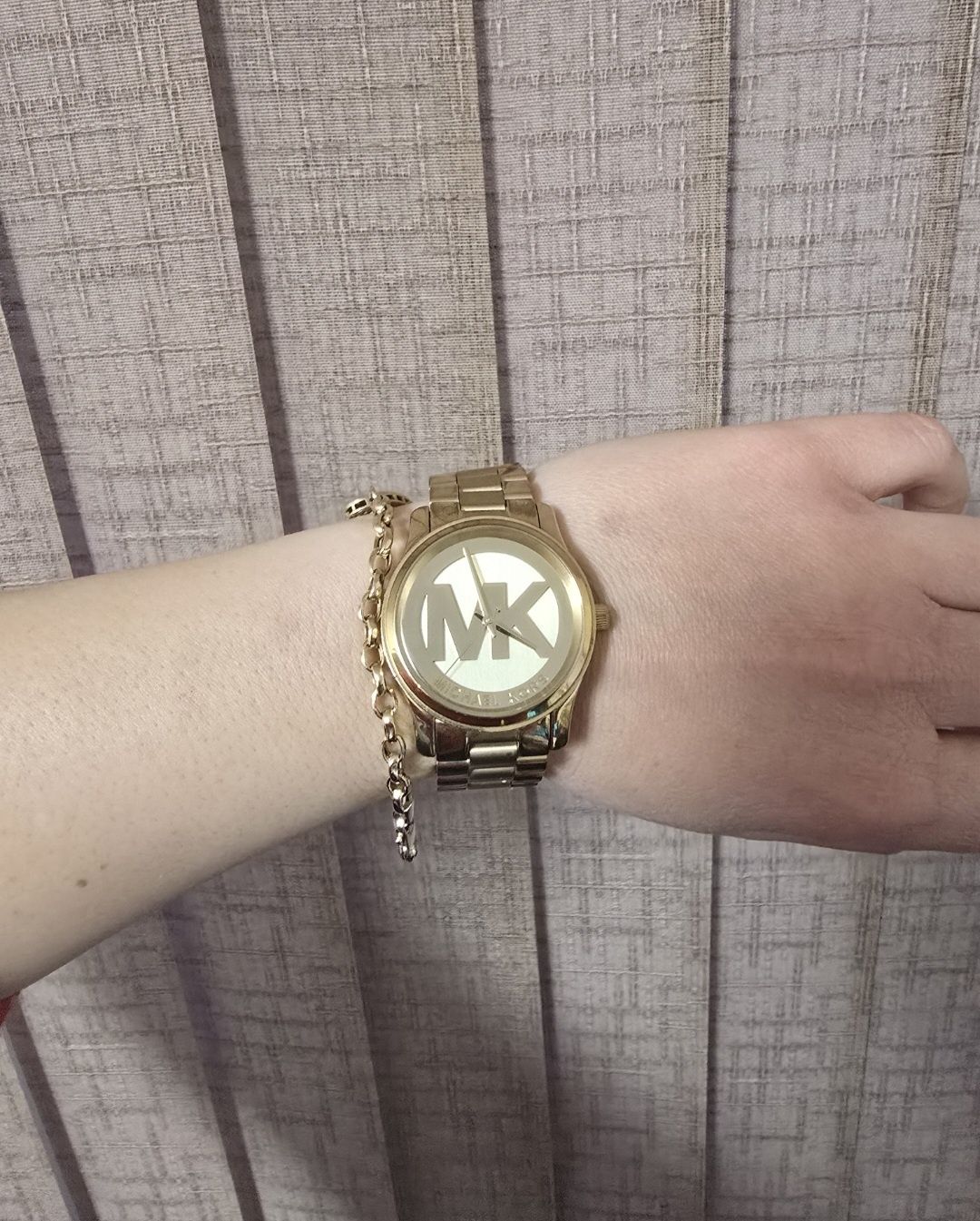 Часовник Michael Kors