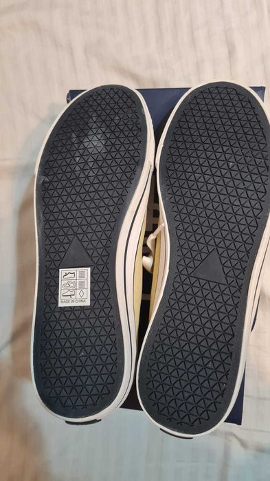 Sneakers/Tenisi GAP noi cu eticheta