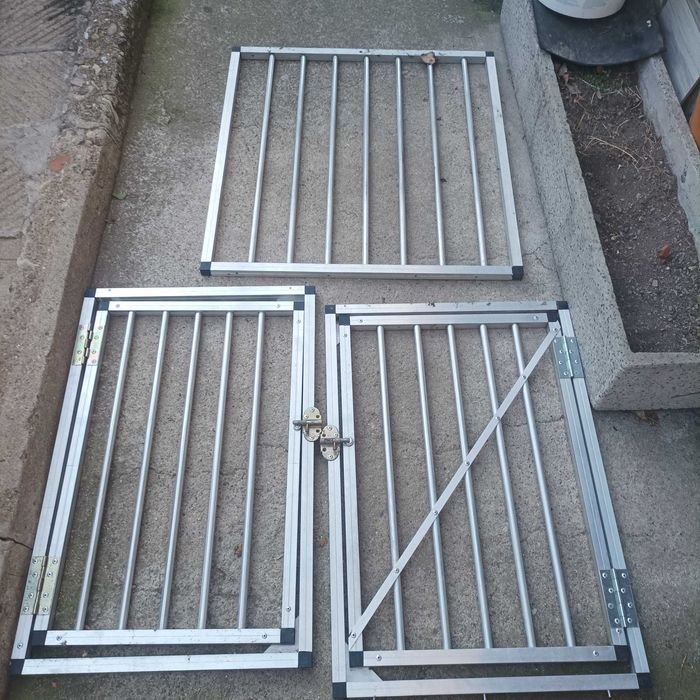 Транспортна клетка за големи кучета