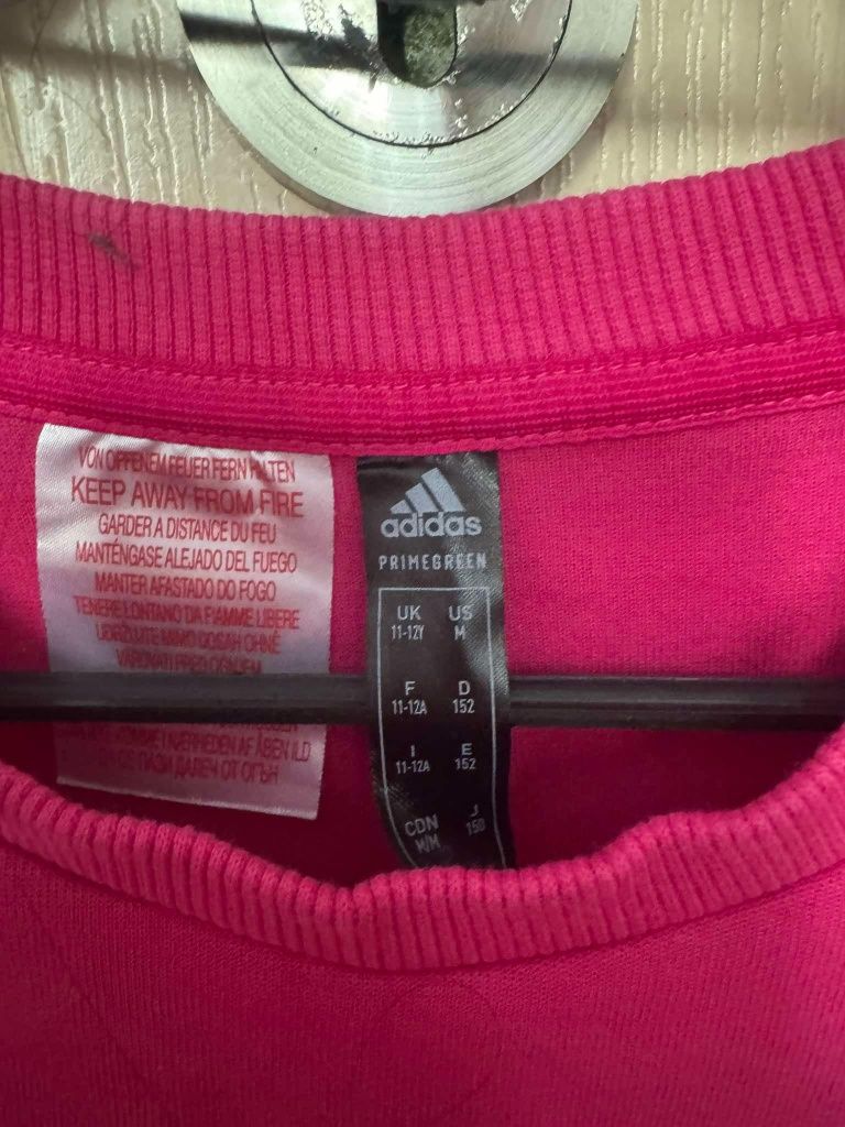 Блуза Adidas    .