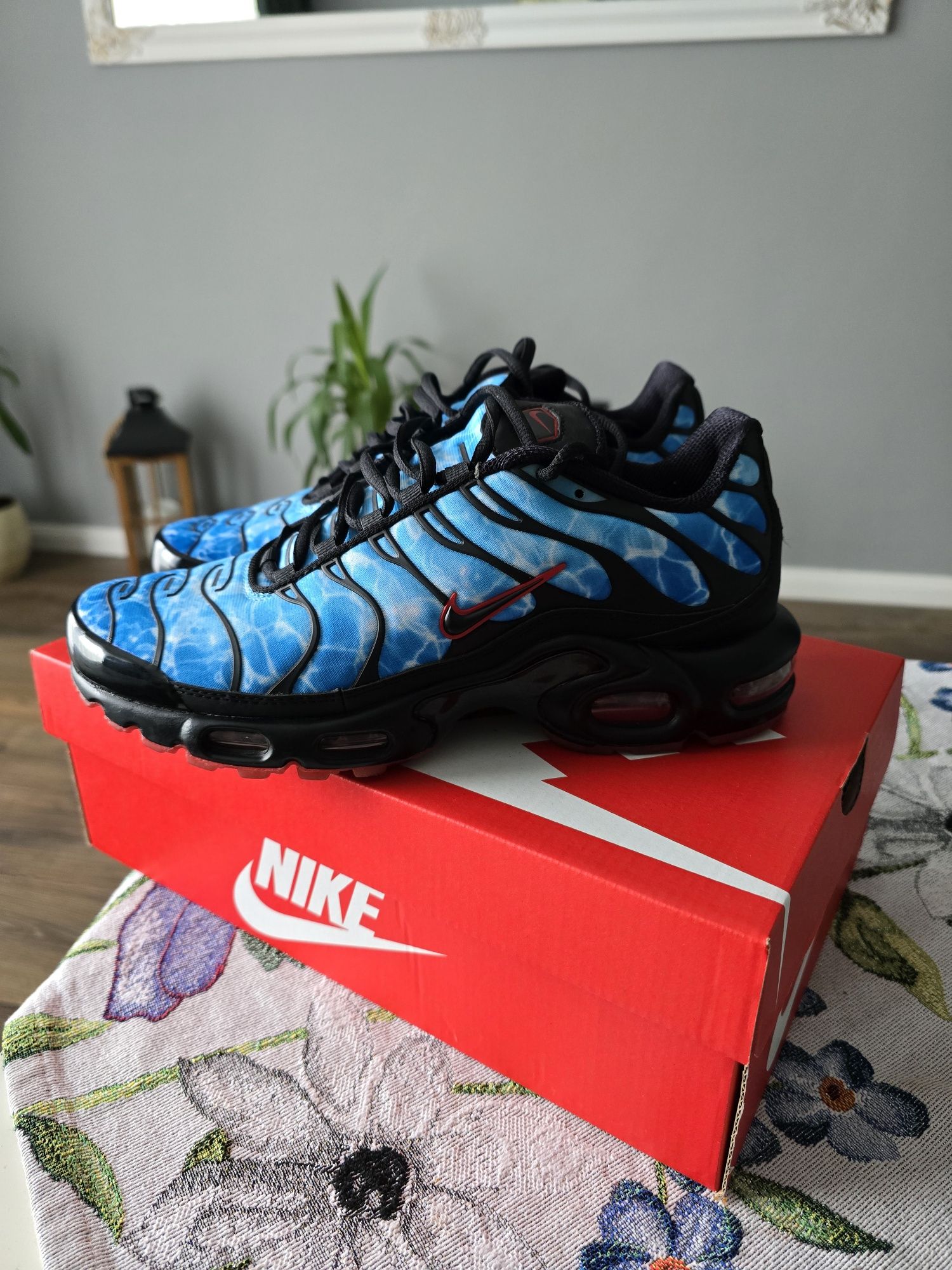 nike air max tn shark 40
