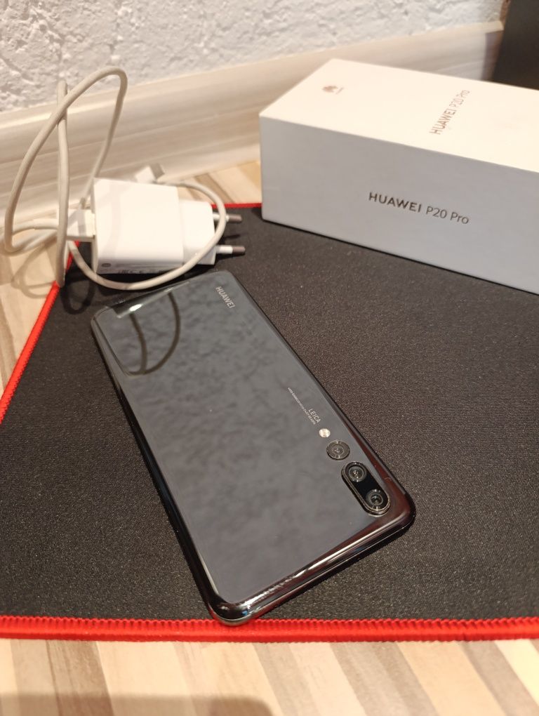 Huawei P20 PRO отличен