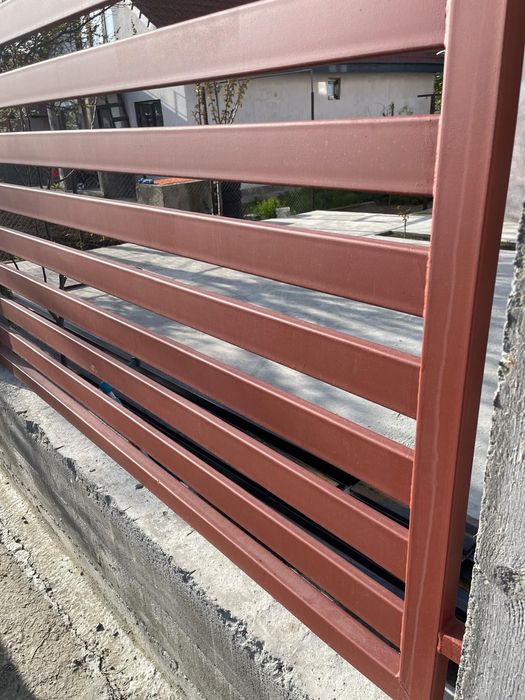 Executam lucrari garduri,porti si balustrazi de inox!