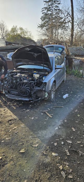 Dezmembrez audi a4 an 2005