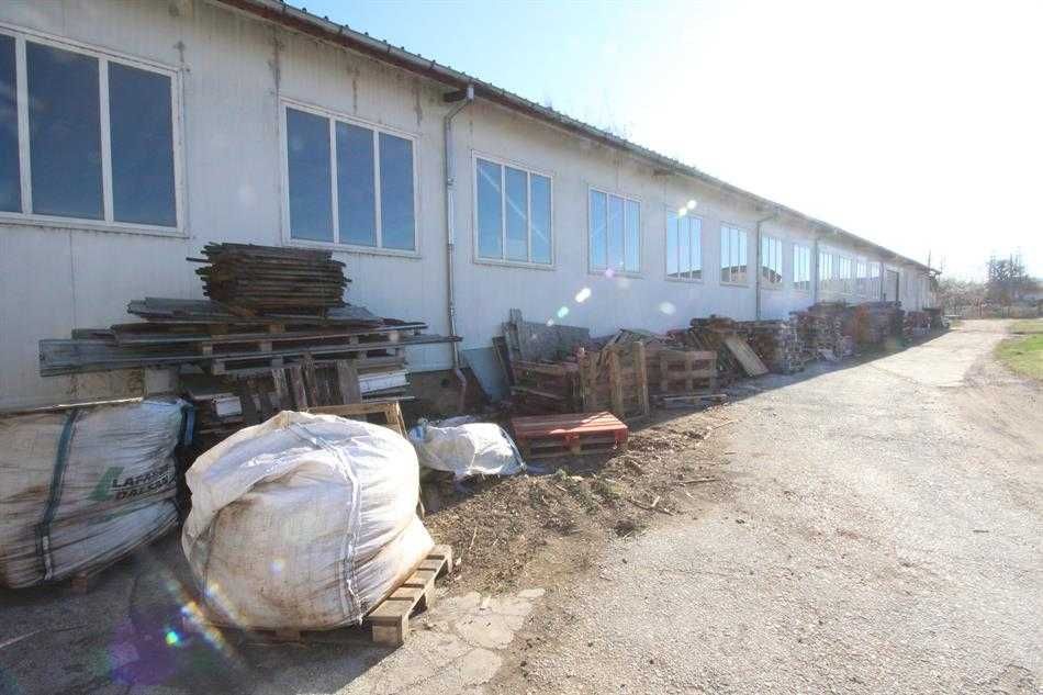 Продава се Промишлена сграда в Севлиево - 2017 кв.м за 199 €/кв.м - Снимка #2