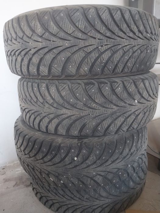 Продам резина на r16