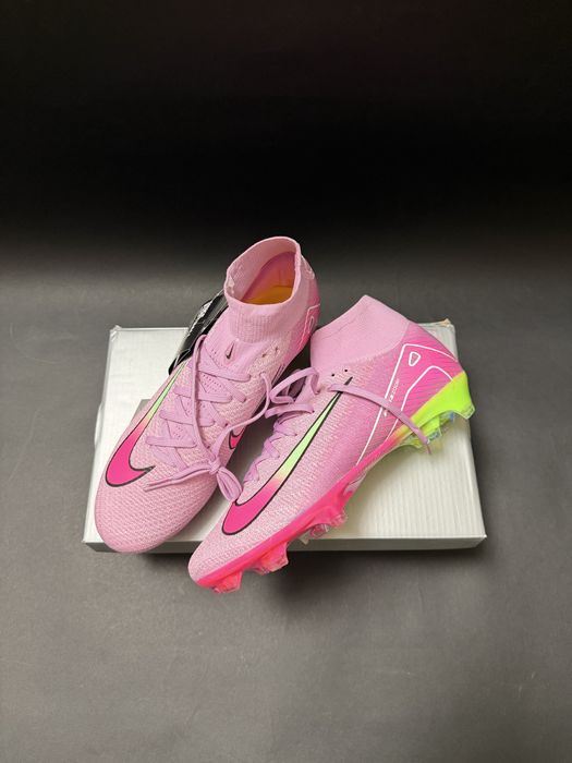 Vand ghete de fotbal