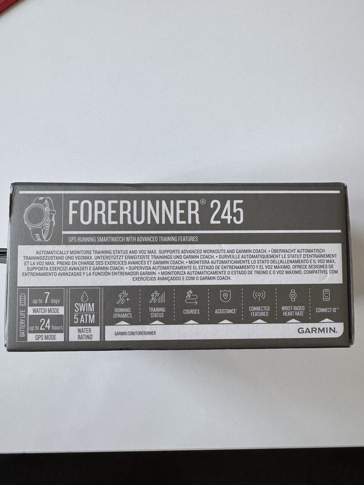 Смарт часовник Garmin forerunner 245