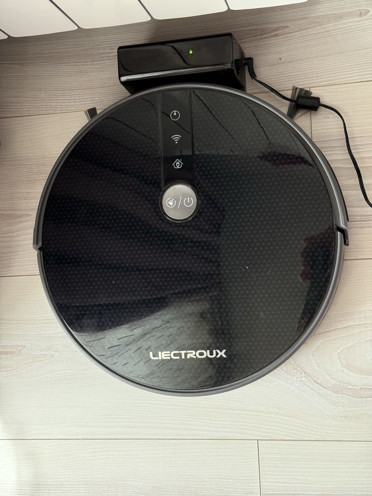 Прахосмукачка робот Liectroux