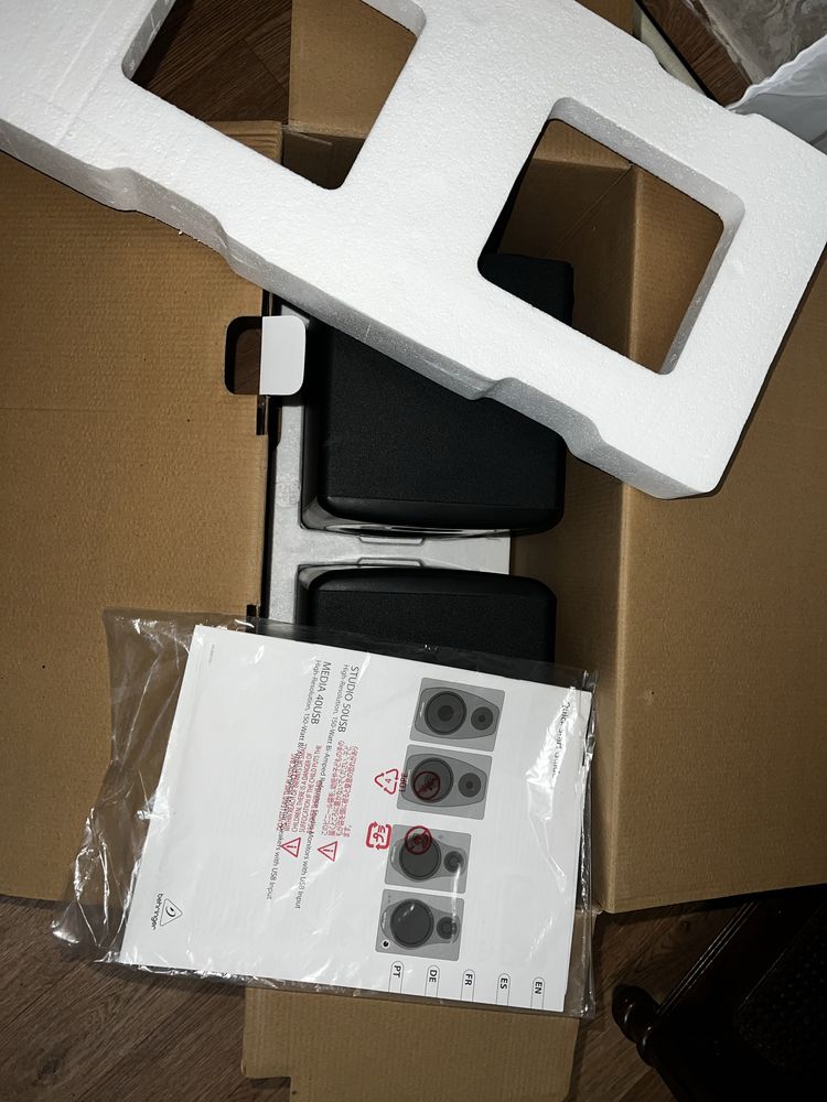 Активная акустическая система. Мониторы Behringer STUDIO 50USB