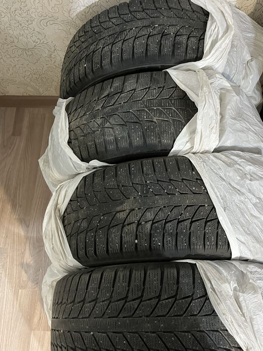 Продаю шины triangle 225/50/17