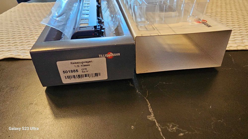 Vand vagon clasa 1/2 indigo, CFR, epoca IV , Tillig 501885 scara H0