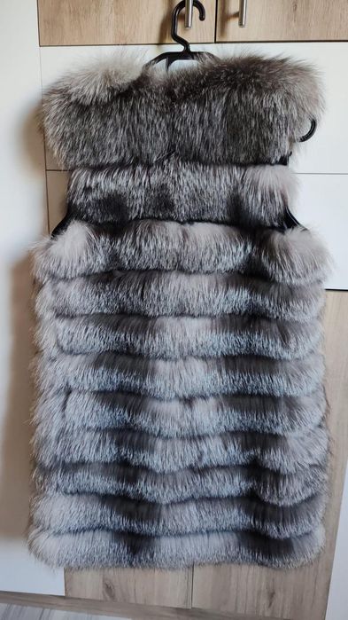 LA JUMATATE DE PRET,Haina de blana ,VANZARE RAPIDA ,noua,,fără etich