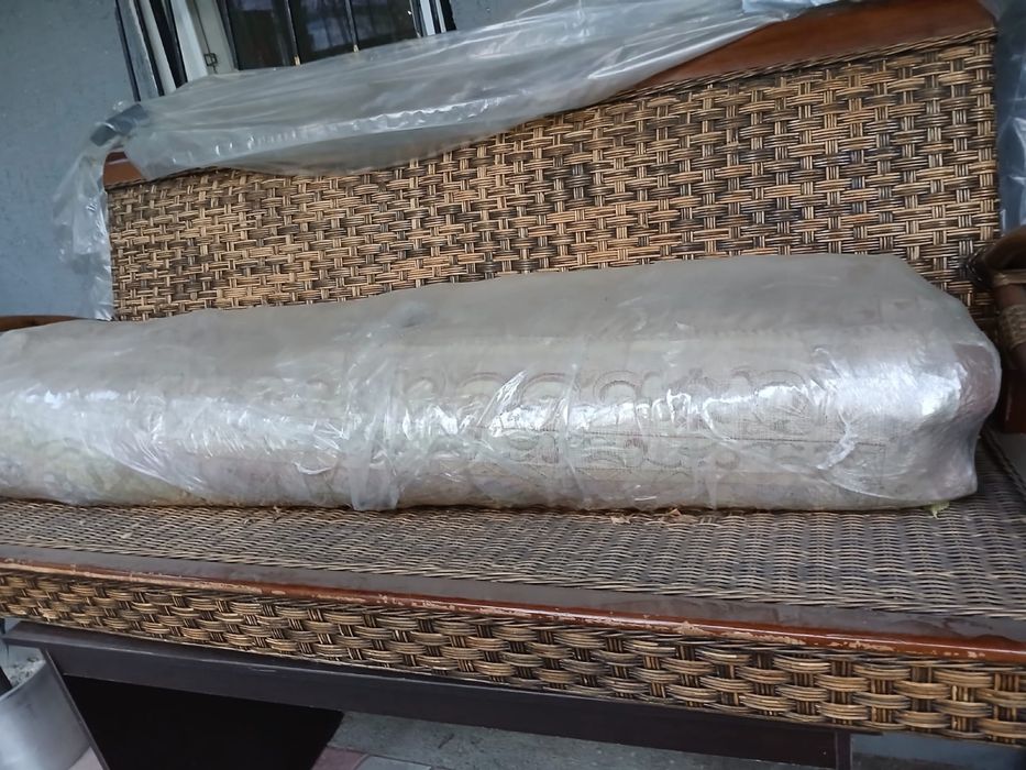 Комод ротанговый.Диван ротанговый-40000т.
