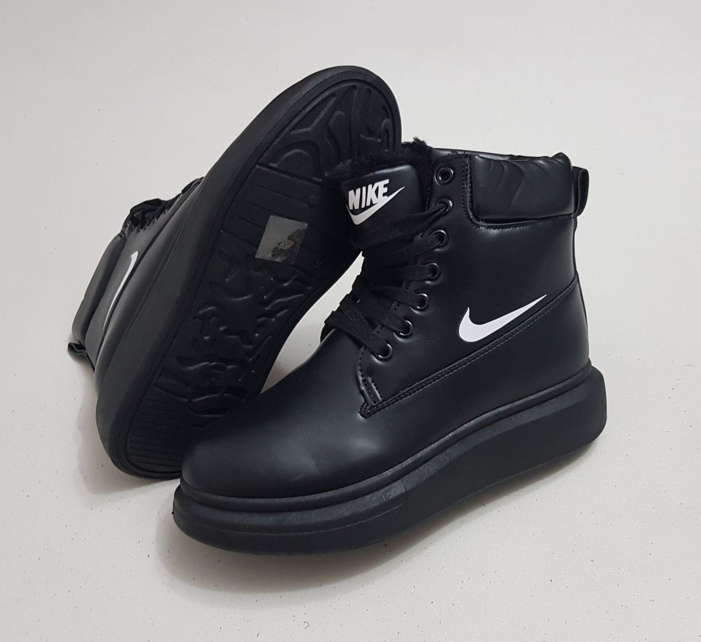 Ghete impermeabile Nike, bocanci de iarnă Nike, piele neagă, nr.38 EU